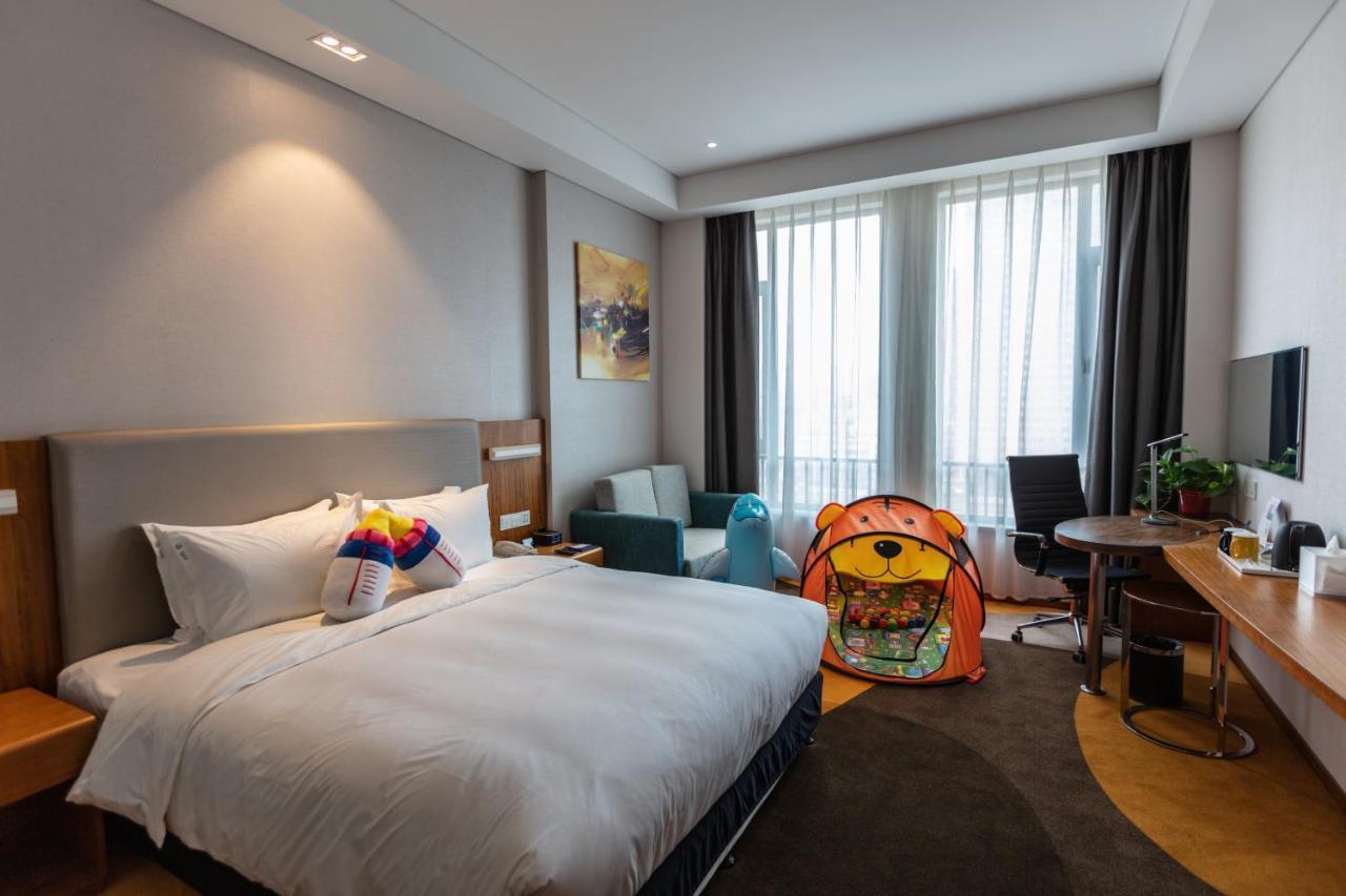 Holiday Inn Express Luoyang Xiyuan Esterno foto